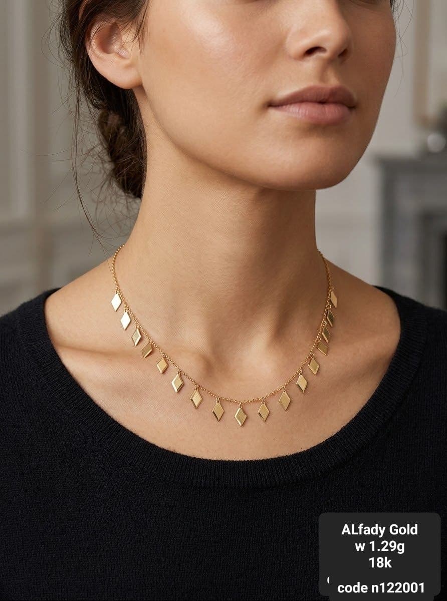 Elegant 18K Gold Necklace for Girls