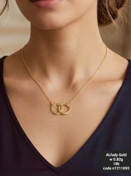سلسلة ذهب عيار 18 بتصميم رقيق ومميز لإطلالة ساحرة